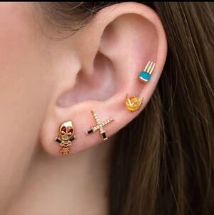 New Dead Pool & Wolverine Ear Stack Stud Earrings Set